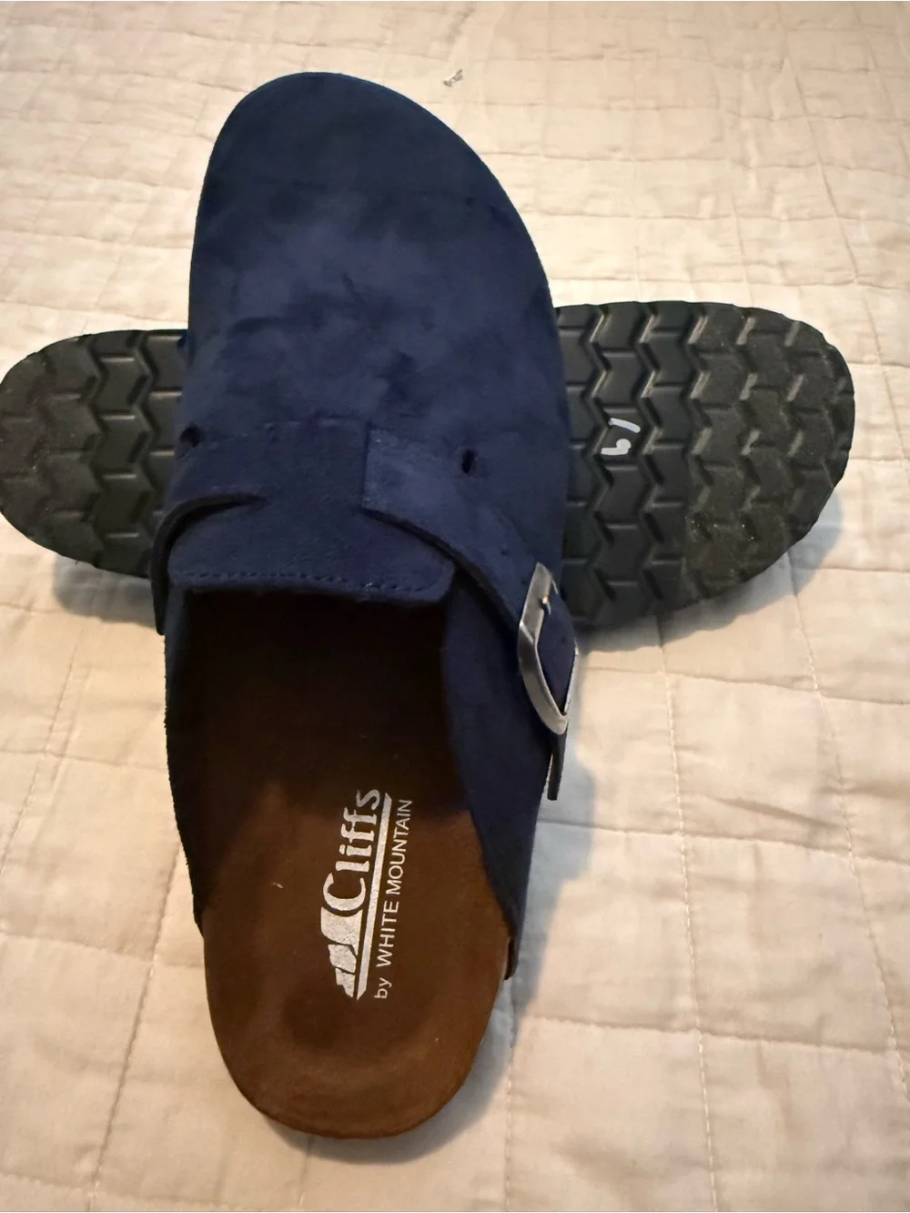 Cliffs by WHITE MOUNTAIN women’s Navy Suede Slip-On Clog with Buckle